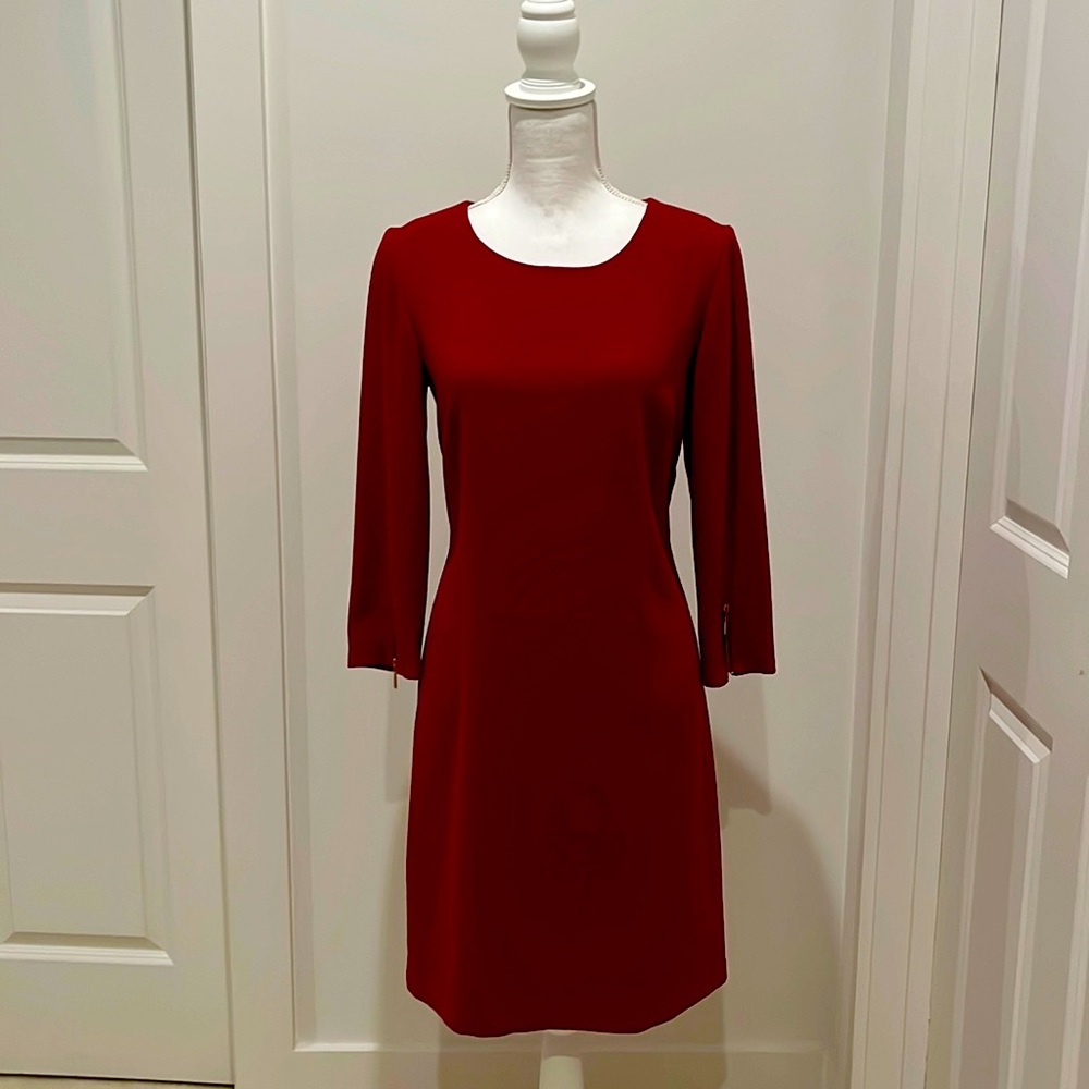 Laundry by Shelli Segal dress